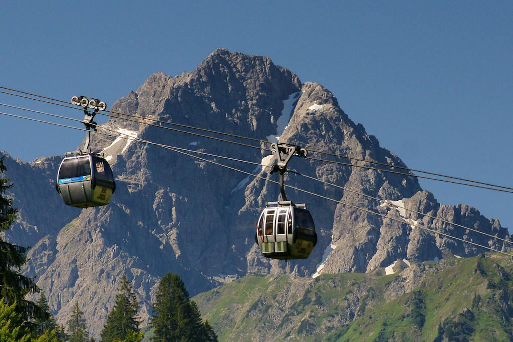 Gaestehaus Schuler Riezlern Ruang foto